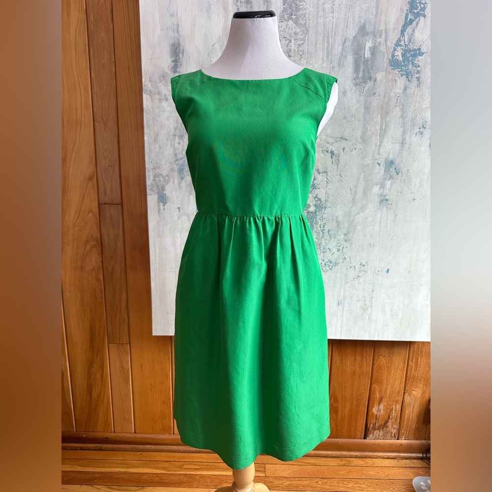 J. Crew Sz. 8 Kelly Green dress Silk & Cotton w. boat neck/cap sleeve. Lined